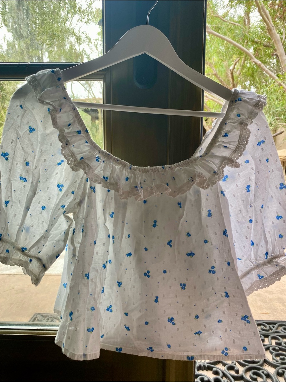 RIXO Cece French Petal Embroidery Pajamas / Top & Shorts Set $205 - Picture 5 of 9